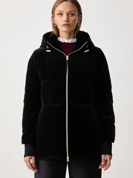 Armani Exchange geacă matlasată pentru femei negru