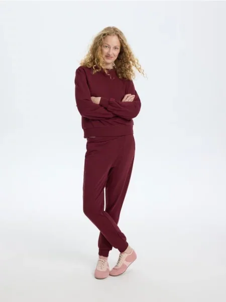 Reserved джоггери буряковий 