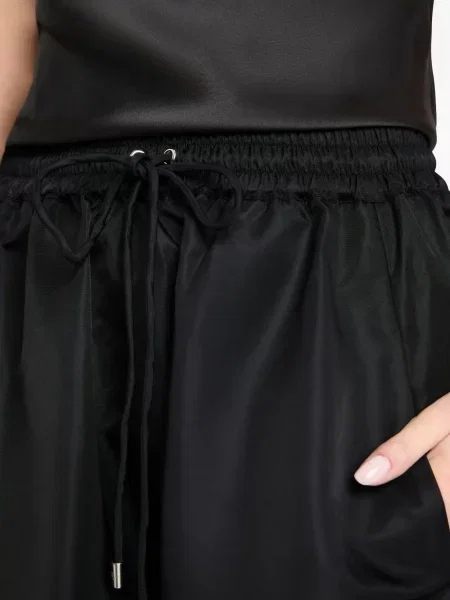 Fustă midi Cinq A Sept până la genunchi negru