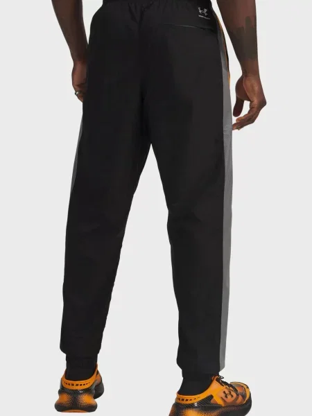 Брюки Under Armour черные