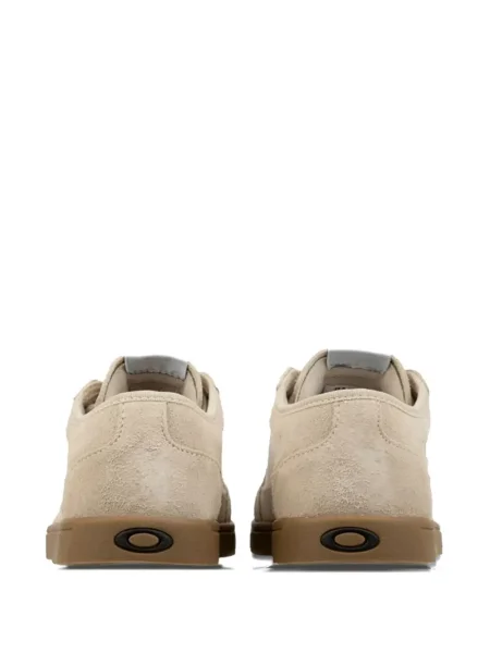 Sneakerși Oakley din piele de căprioară