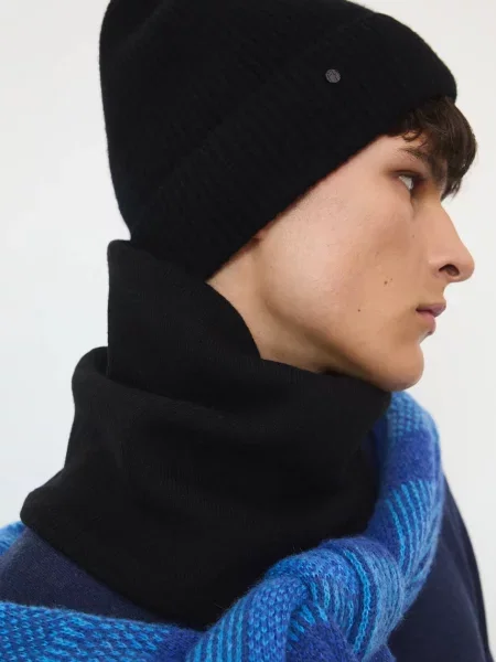 Čepice z merino vlny Medicine černá