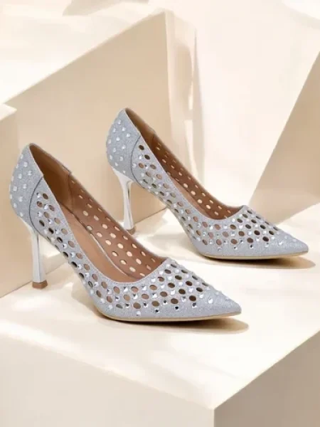 Salonarji Resti bela