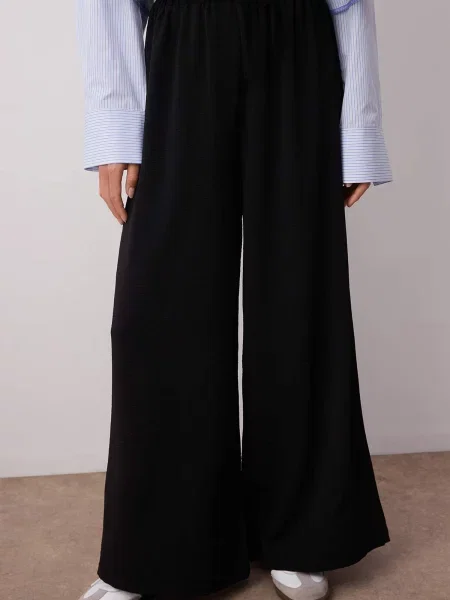 Trendyol Pantaloni negru