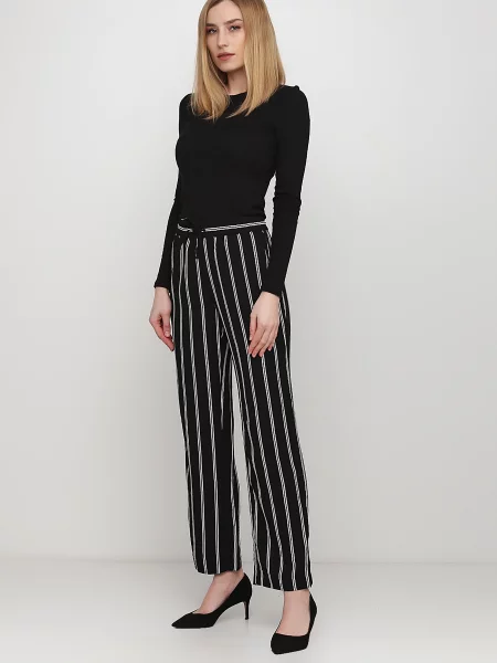 Monki Штани повсякденні Білий/чорний білі