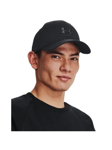 Under Armour Kapa s šiltom črna