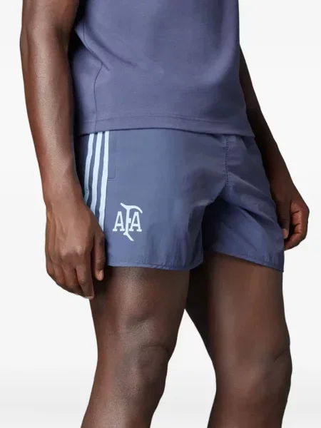 Striukė Adidas su gobtuvu juoda