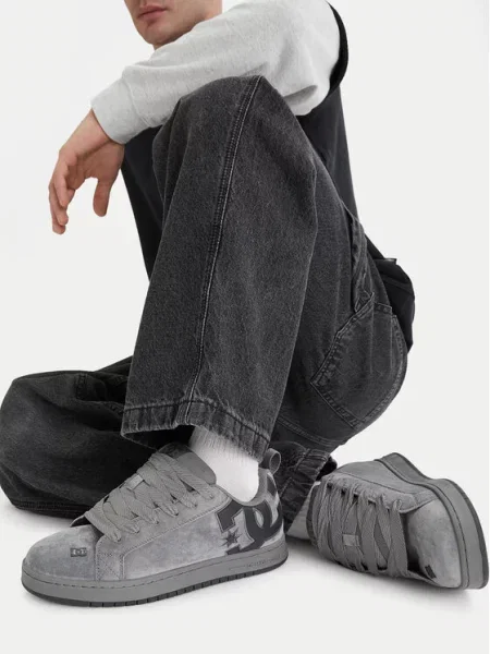 Sneakersy DC Shoes šedé
