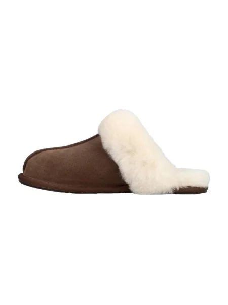 Pantofi Ugg de lână maro
