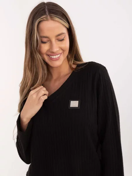 Pulover Relevance cu decolteu în V negru