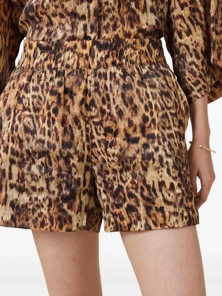 Pantaloni scurți Allsaints cu imagine cu model leopard maro