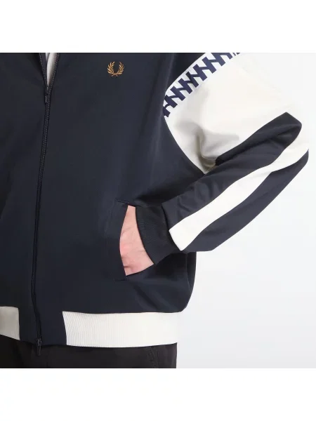 Бягане яке Fred Perry черно