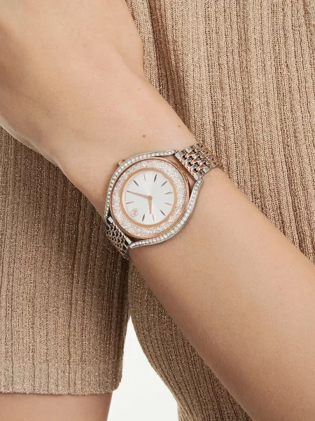 Часы Swarovski