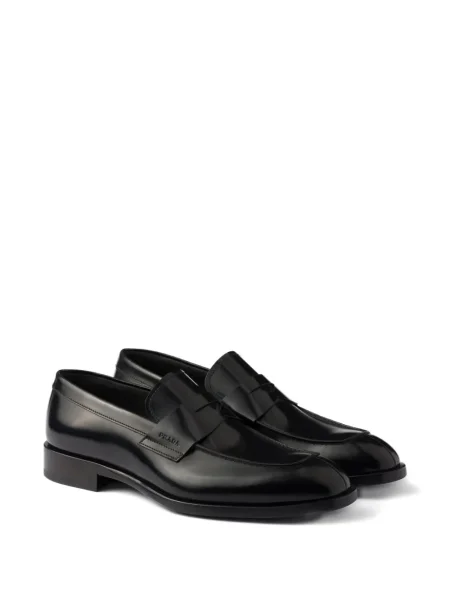 Pantofi loafer Prada din piele negru