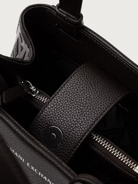 Armani Exchange Táska Sötétbarna barna