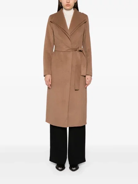 Palton Tahari maro