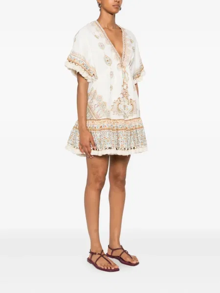 Sukienka mini Camilla z dekoltem w serek z pomponem garniturowa biała