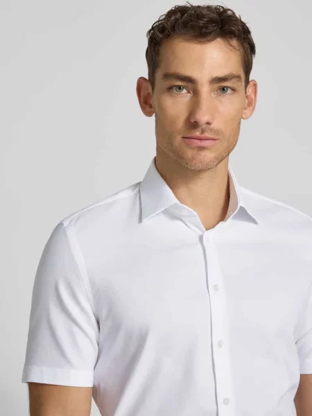 Koszula o kroju slim fit biznes z kołnierzykiem typu kent Jake*s biała