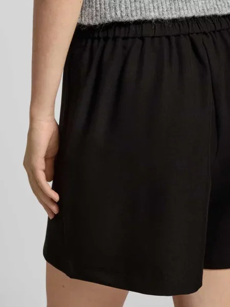 Spódnico-spodenki w kroju regular fit z dodatkiem model BOSELLA' Pieces czarne