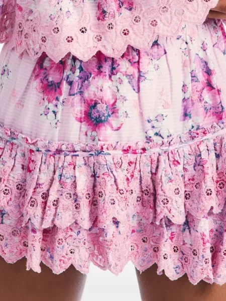 Fusta mini Loveshackfancy cu model floral cu volane roz