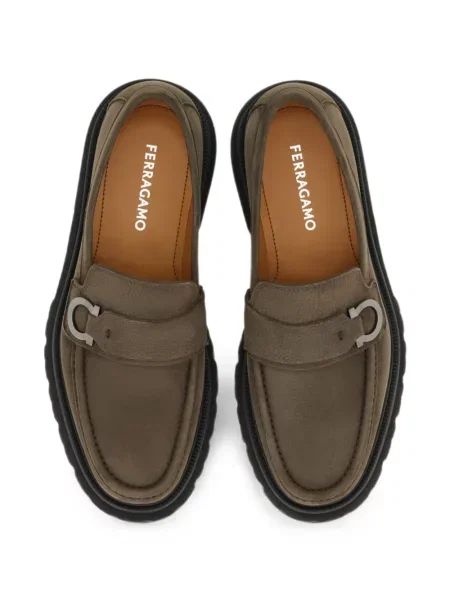 Loafersy Ferragamo hnedá