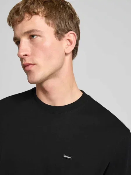 T-shirt z detalem z logo i okrągłym dekoltem Dickies czarna