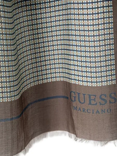 Šál Guess hnedá