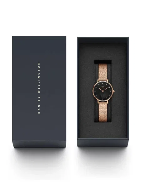 Часы Daniel Wellington розовые