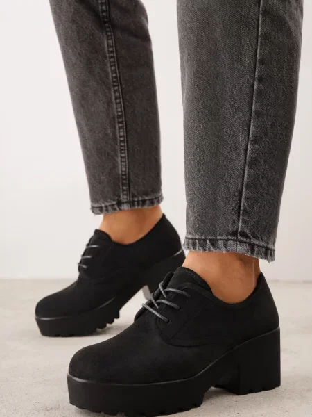 Pantofi Oxford cu gros și talpă profilată cu branț din piele naturală Ajonia negri