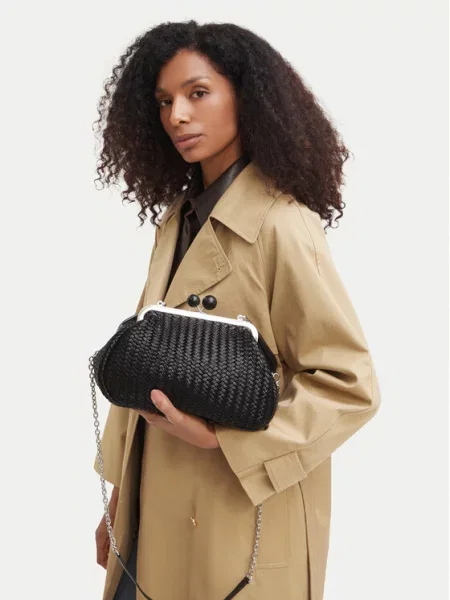 Torbica Weekend Max Mara Kaere crna