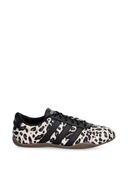 Sneakerși Adidas cu imagine cu model leopard