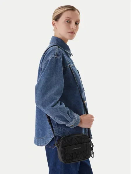 Torbica Armani Exchange črna
