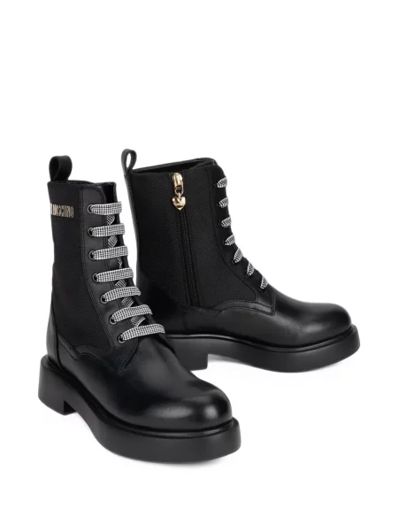 Μποτάκια αστραγάλου Love Moschino με κορδόνια με δαντέλα με αυτόγραφο μαύρο