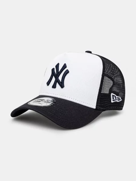 Кепка New Era с аппликацией белая
