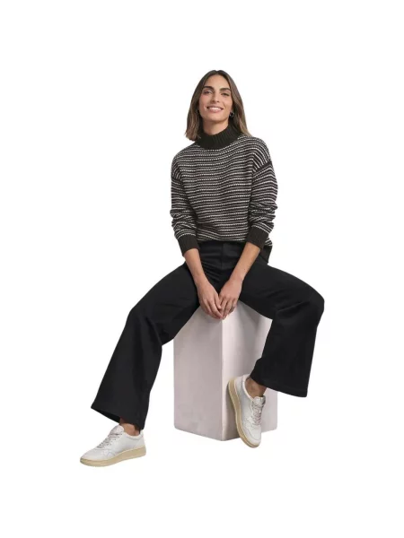 Pulover Street One cu dungi streetstyle