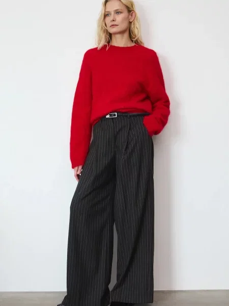 Medicine sweter z wełną alpaki ciepły czerwony