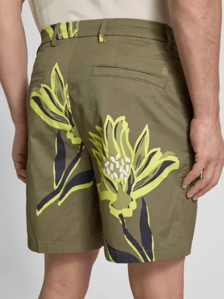 Bermudy o kroju regular fit z wpuszczanymi model ‘Karlos’ Boss zielone
