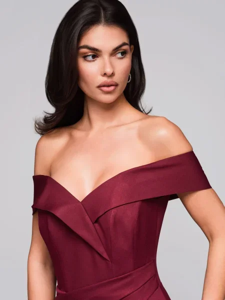 Rochie de seară Edoti de costum