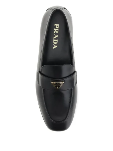 Pantofi loafer Prada din piele negru