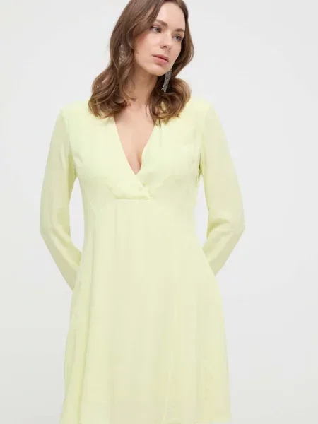 Рокля Patrizia Pepe къса разкроена зелено