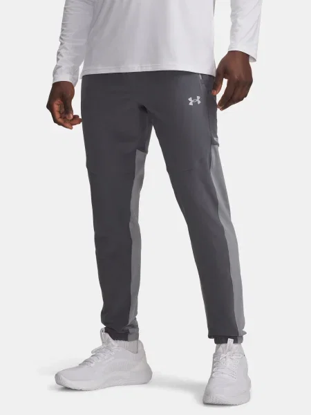 Športne hlače Under Armour črna