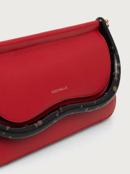 Сумка через плечо Coccinelle