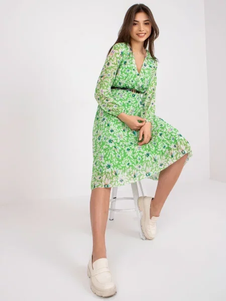 Rochie midi Fashionhunters cu model floral până la genunchi de costum verde