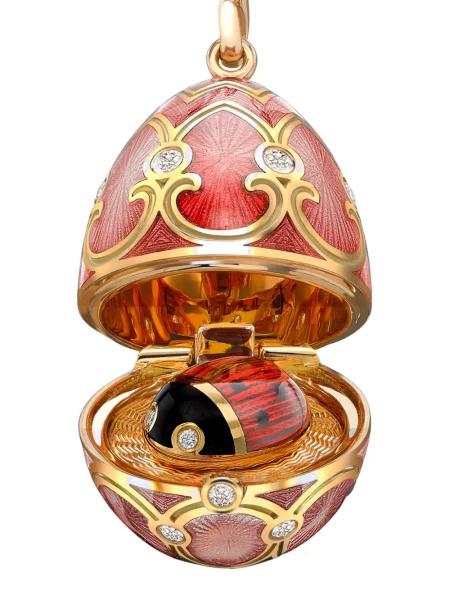 Vėrinys Fabergé raudona