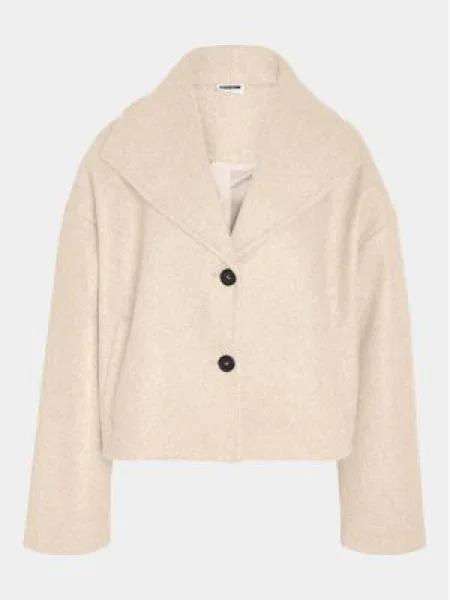 Noisy May Palton Halston bej