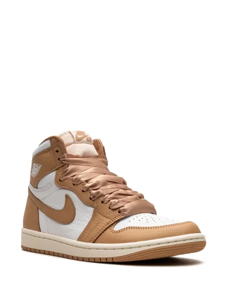 Retro stiliaus sportbačiai Jordan Air Jordan 1 ruda
