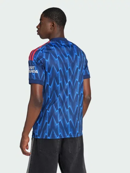 Футболка adidas синій