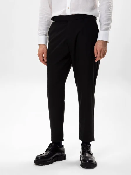 Antioch Pantaloni cutați negru