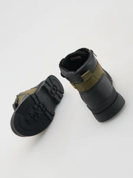 Reserved Високі черевики зелений