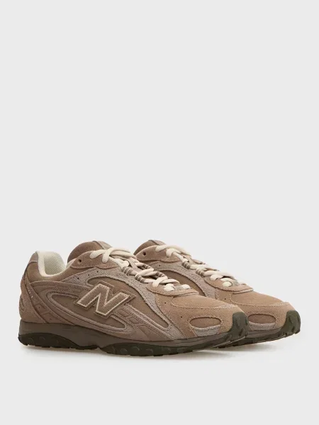 Замшевые кроссовки New Balance бежевые